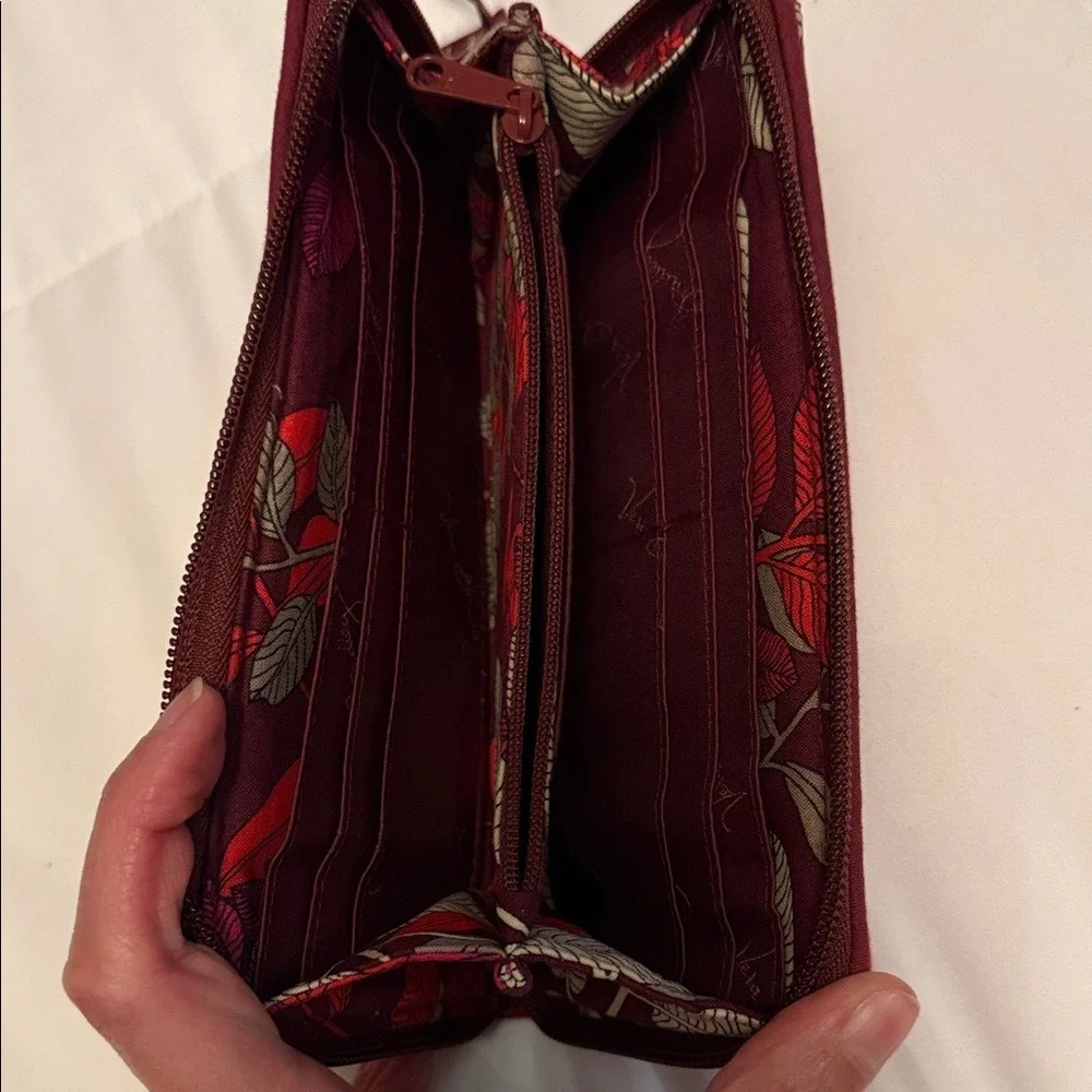 Vera Bradley Zip Around Wallet Quilted Bohemian Chevron Pattern PinkRed Burgundy